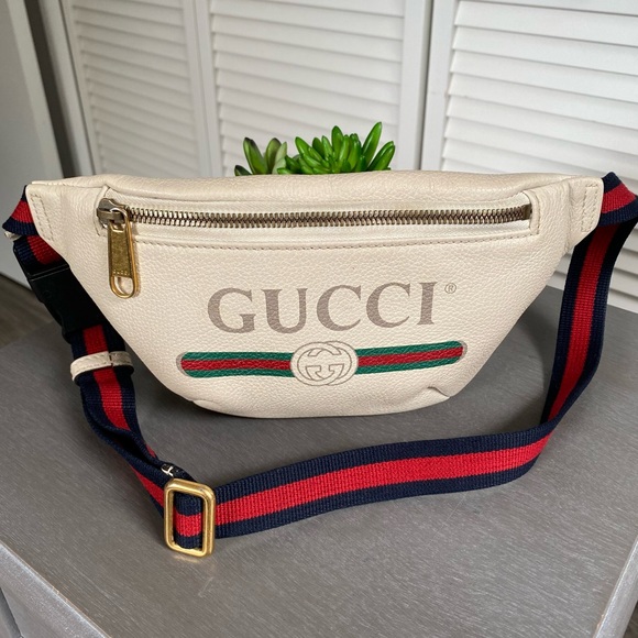 Gucci Grained Calfskin Small Logo Belt Bag White Leather - Picture 1 of 12